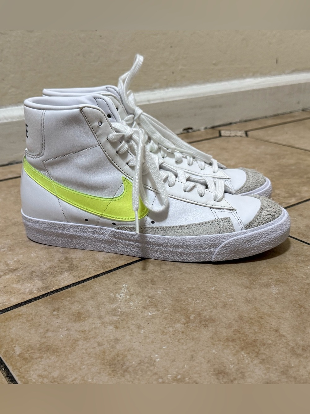 Nike White High-Top Sneakers with Neon Yellow Swoosh